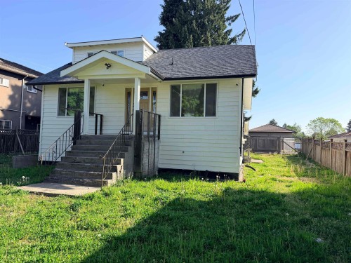 7520 Canada Way, Burnaby, BC 
