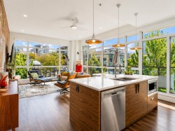 310-105 2nd Street WNorth Vancouver, BC V7M 0E3