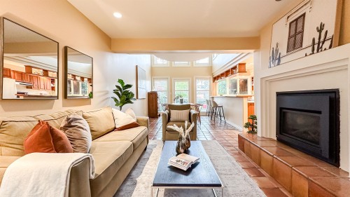 1737 16Th Avenue W, Vancouver, BC 