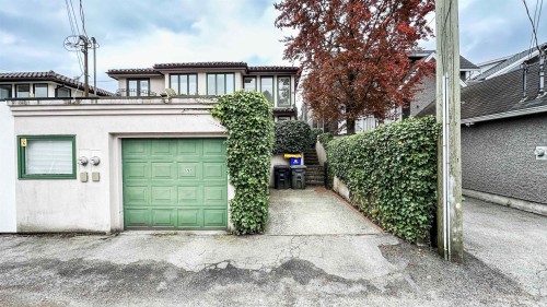 1737 16Th Avenue W, Vancouver, BC 