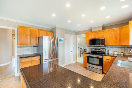 580 Clearwater Way, Coquitlam, BC 