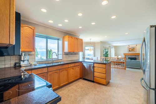 580 Clearwater Way, Coquitlam, BC 
