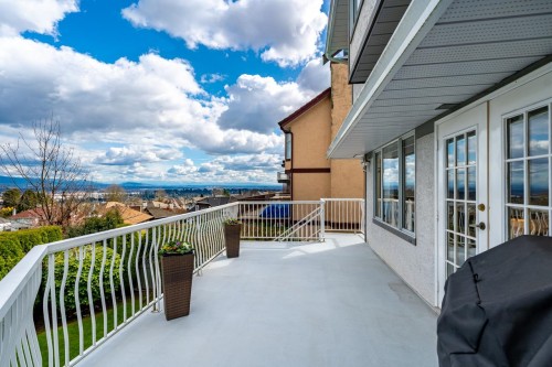 580 Clearwater Way, Coquitlam, BC 