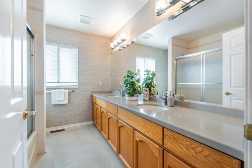 580 Clearwater Way, Coquitlam, BC 
