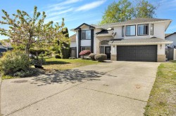 11537 236b Street Maple Ridge, BC V4R 2C5
