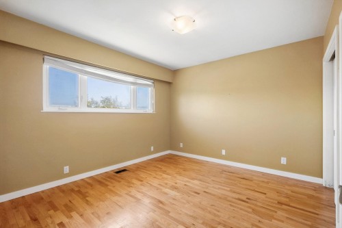 7621 Elliott Street, Vancouver, BC 