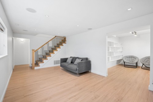 7621 Elliott Street, Vancouver, BC 