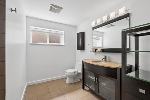 7621 Elliott Street, Vancouver, BC 