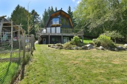 6318 Gale Avenue NSechelt, BC V7Z 0P8