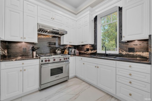 760 Burley Drive, West Vancouver, BC 