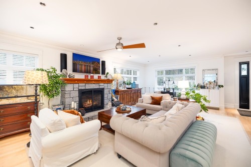 1232 Harris Avenue, North Vancouver, BC 