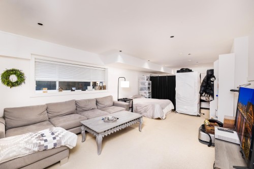 1232 Harris Avenue, North Vancouver, BC 