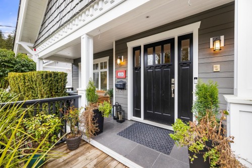 1232 Harris Avenue, North Vancouver, BC 