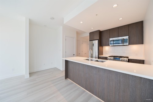 701-9060 University Crescent, Burnaby, BC 