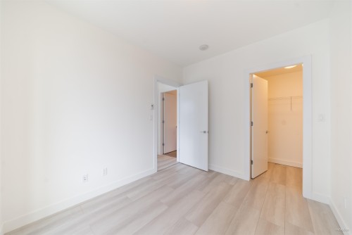 701-9060 University Crescent, Burnaby, BC 