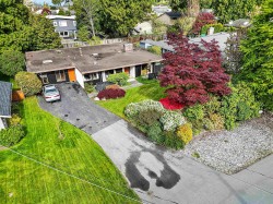1042 Kuma Crescent  Delta, BC V4M 2K9