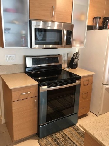 909 Mainland Street, Vancouver, BC 