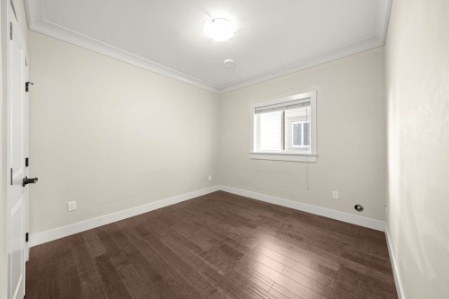 7028 Broadway, Burnaby, BC 