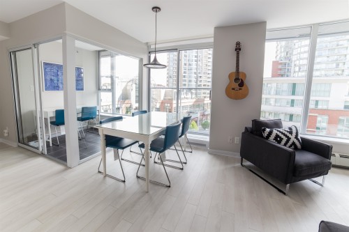 707-633 Abbott Street  Vancouver, BC V6B 0J3