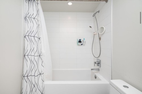 8562 Osler Street, Vancouver, BC 