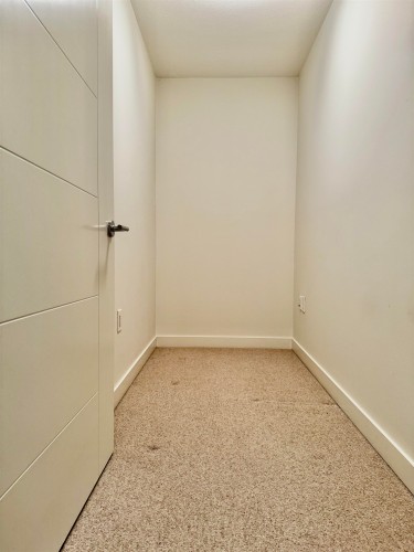 8562 Osler Street, Vancouver, BC 