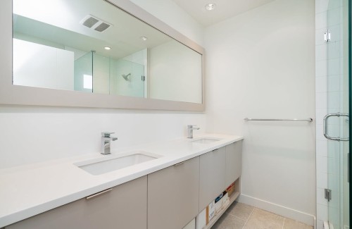 8562 Osler Street, Vancouver, BC 