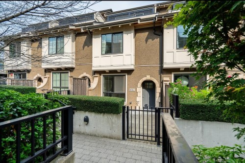 8562 Osler Street, Vancouver, BC 