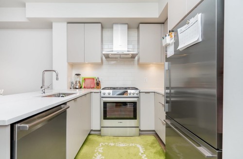 8562 Osler Street, Vancouver, BC 