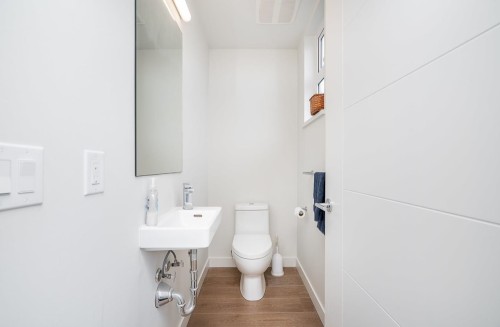 8562 Osler Street, Vancouver, BC 