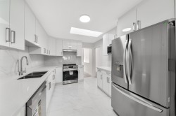 5811 Sprott Street Burnaby, BC V5G 1T8