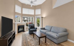 303-70 Richmond Street New Westminster, BC T6W 2N4