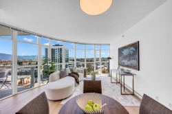 1051-1483 King Edward Avenue E Vancouver, BC V5N 5Z3