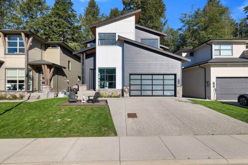 39349 Falcon Crescent  Squamish, BC V8B 0Y9