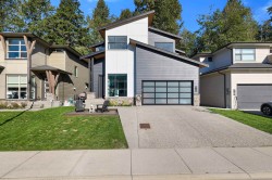 39349 Falcon Crescent Squamish, BC V8B 0Y9