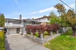 3951 William Street  Burnaby, BC V5C 3J2