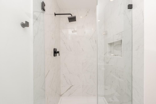 1221 Rochester Avenue, Coquitlam, BC 