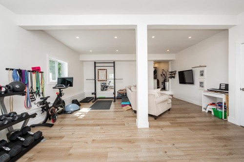 1221 Rochester Avenue, Coquitlam, BC 