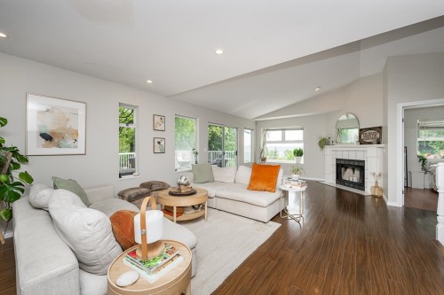 1221 Rochester Avenue, Coquitlam, BC 