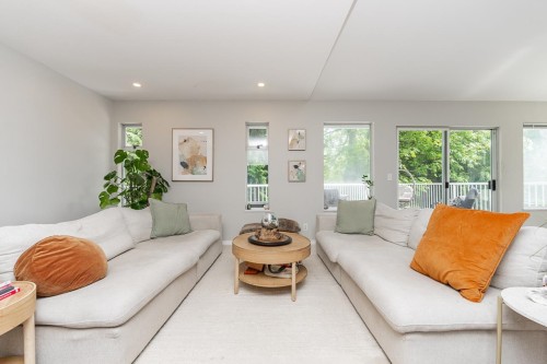 1221 Rochester Avenue, Coquitlam, BC 