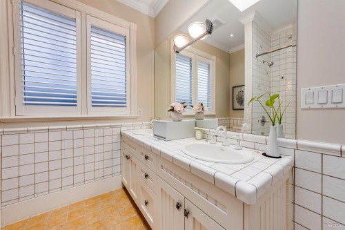 3113 42Nd Avenue W, Vancouver, BC 
