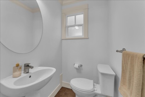 2301 Stephens Street, Vancouver, BC 