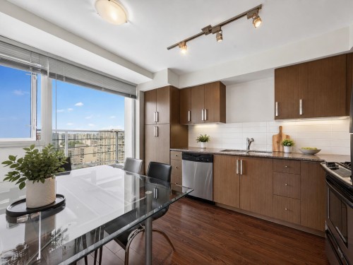 1803-8068 Westminster Highway, Richmond, BC 