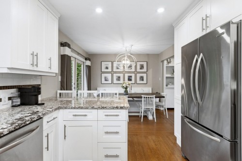 4384 Highland Boulevard, North Vancouver, BC 