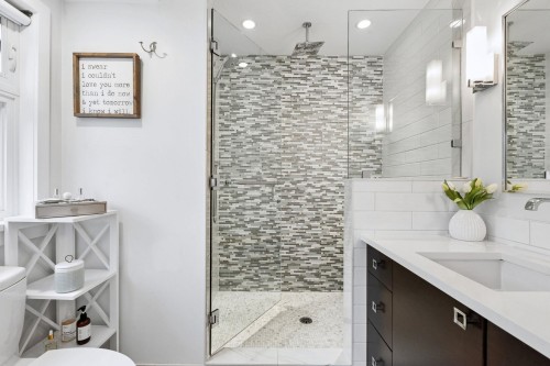 4384 Highland Boulevard, North Vancouver, BC 