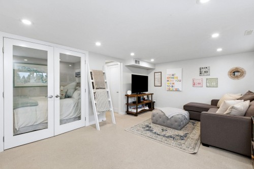 4384 Highland Boulevard, North Vancouver, BC 