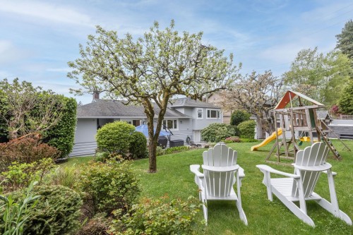 4384 Highland Boulevard, North Vancouver, BC 