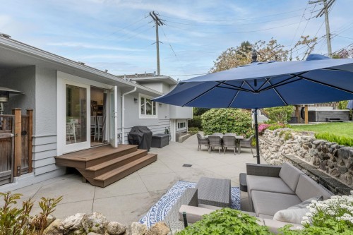 4384 Highland Boulevard, North Vancouver, BC 