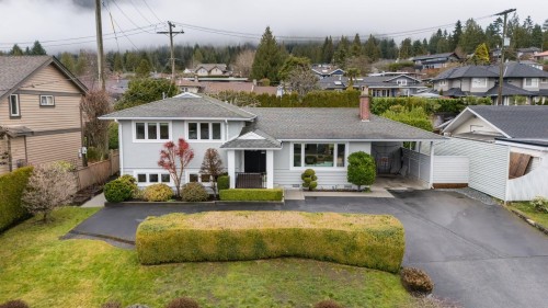 4384 Highland Boulevard, North Vancouver, BC 
