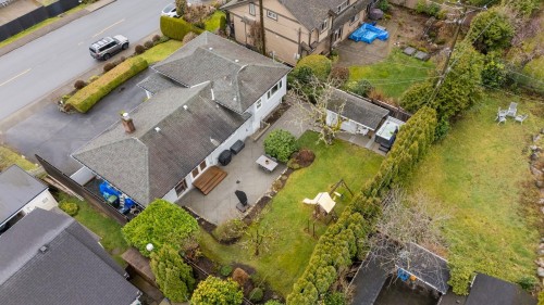 4384 Highland Boulevard, North Vancouver, BC 