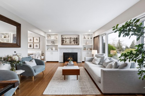 4384 Highland Boulevard, North Vancouver, BC 